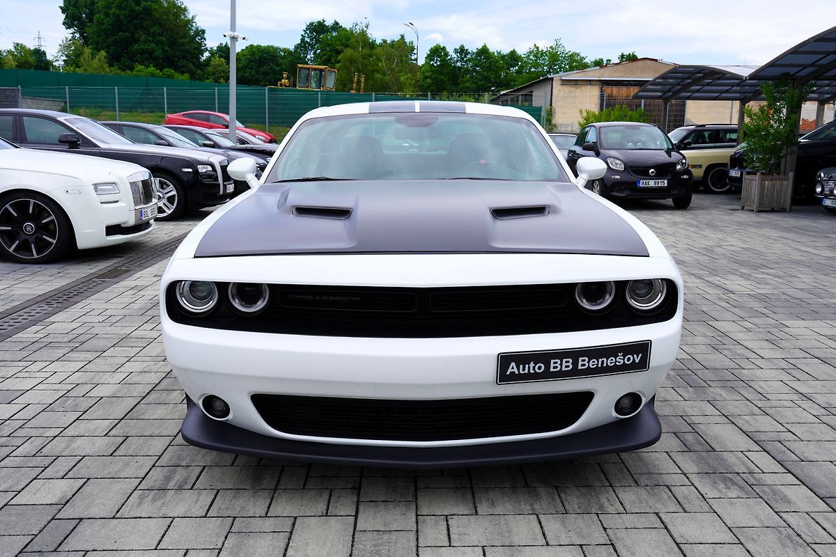 Dodge Challenger 3.6 V6 SXT Plus/kůže/automat