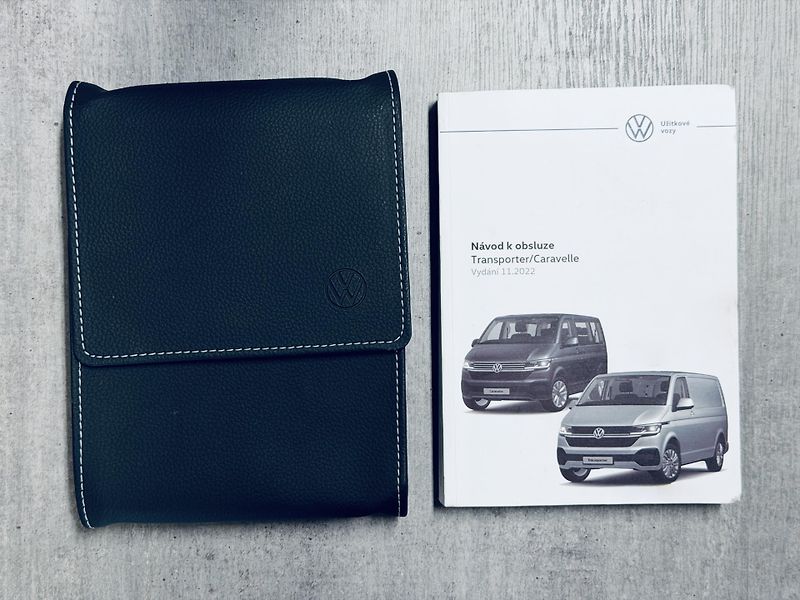 Volkswagen Transporter (2023) 6.1*BULLI*LONG*DSG*TDI - fotka 37 z 37
