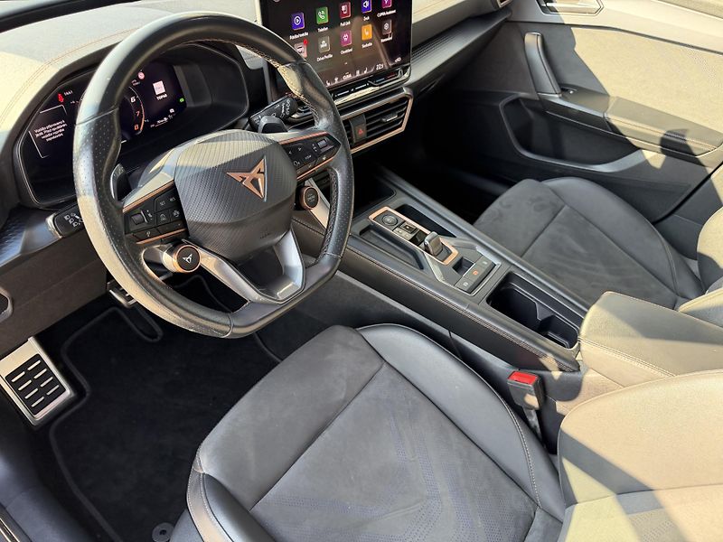 Cupra Leon (2025) VZ 2.0TSI 245kW 4X4 SP DSG TOP - fotka 33 z 44