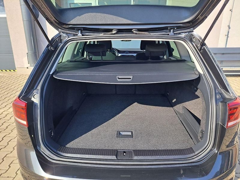 Volkswagen Passat (2022) 1.5 TSI DSG, ZÁRUKA - fotka 14 z 35