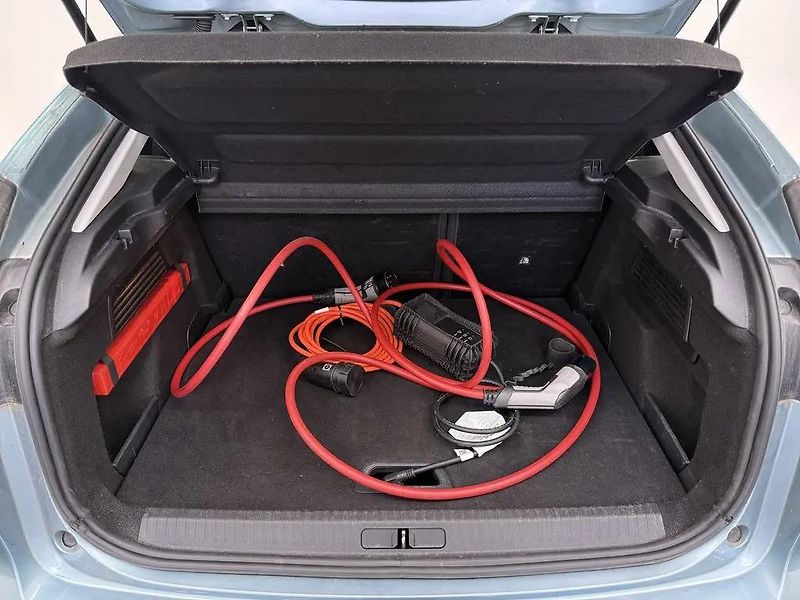 Citroën ë-C4 100kW 50kWh Feel 1.Maj DPH - fotka 8 z 11