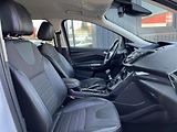 Ford Kuga 2.0TDCi 4x4 TAŽNÉ TEMPOMAT  - náhled 25