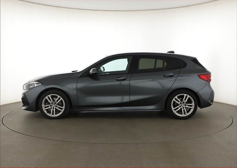 BMW Řada 1 (2021) M Sport 116d - fotka 3 z 21