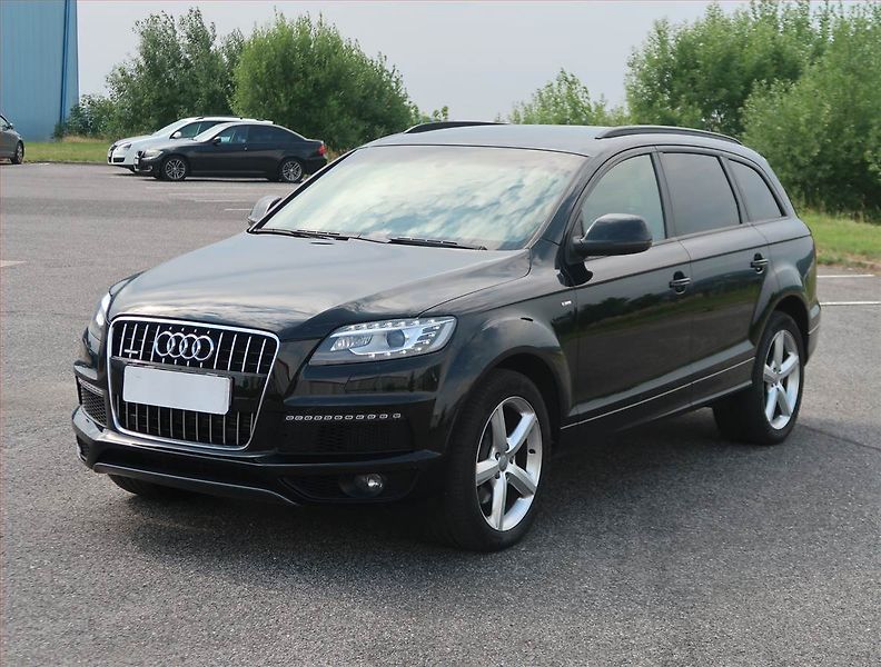 Audi Q7 (2014) S-Line 3.0 TDI, 4X4, Automat - fotka 2 z 14