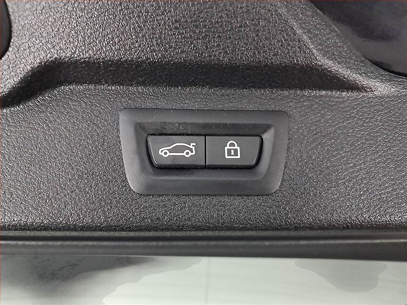 BMW X5 (2018) M Paket xDrive40d - fotka 25 z 25