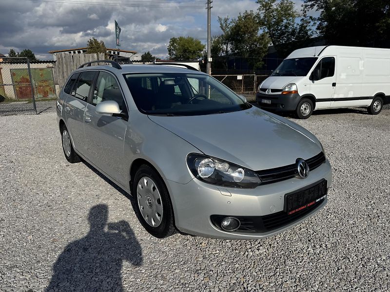Volkswagen Golf Variant (2010) 1.4TSi,rezervace - fotka 2 z 41