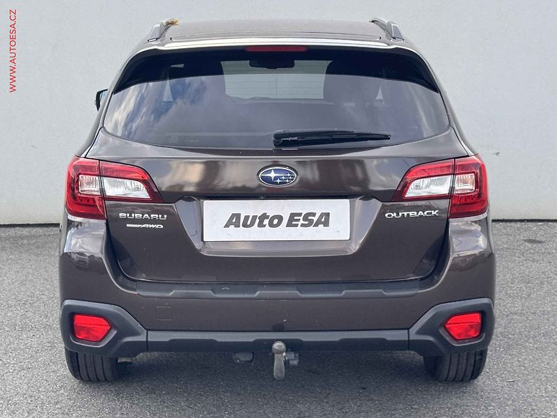 Subaru Outback (2017) 2.5i 4x4, 2.maj,ČR, AT, kůže - fotka 5 z 17