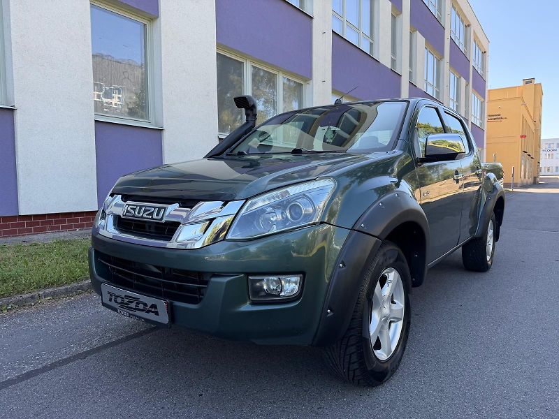 Isuzu D-Max 2,5 TD TwinTurbo  4WD automat - fotka 1 z 19