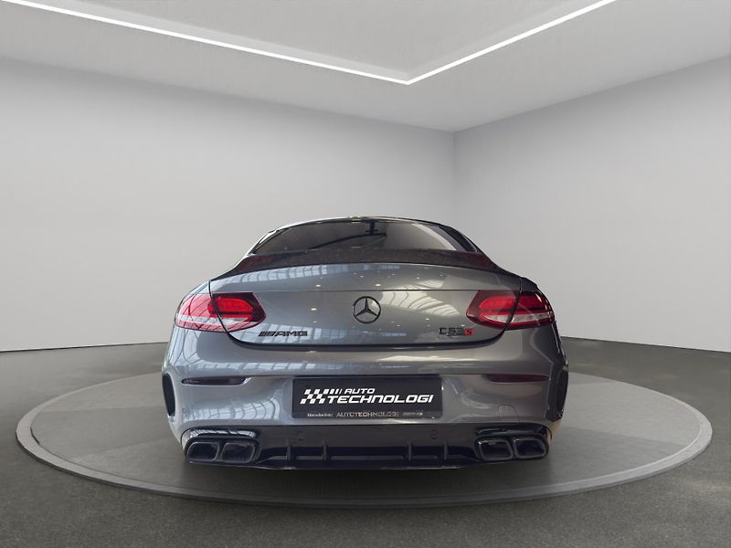Mercedes-Benz Třídy C (2019) Mercedes-AMG C 63 S kupé - fotka 6 z 21