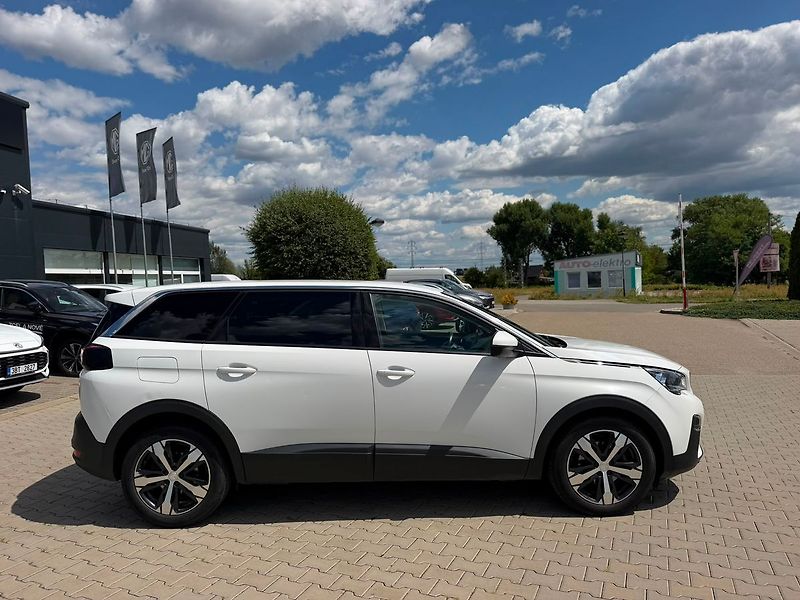 Peugeot 5008 ACTIVE 1.5BHDi 130 MAN6 - fotka 16 z 30