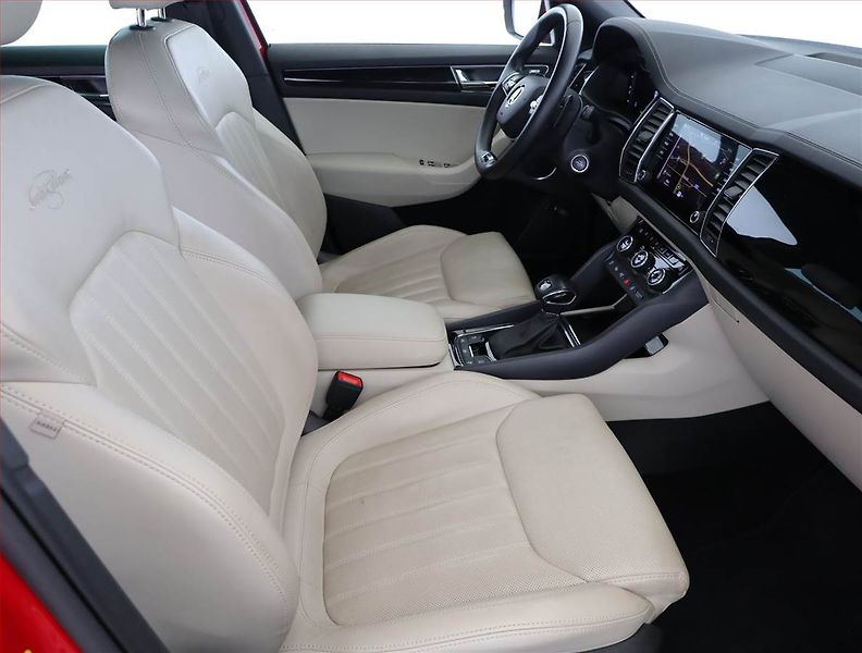 Škoda Kodiaq (2022) Laurin&Klement 2.0 TDI 4x4 - fotka 7 z 19