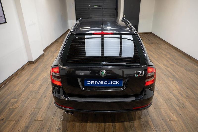 Škoda Octavia 2.0 TDI RS 125 kW - fotka 5 z 32