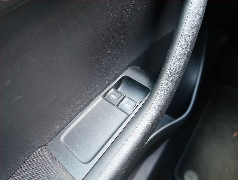 Škoda Fabia (2022) 1.0 TSI, ČR,1.maj, Serv.kniha - fotka 15 z 16