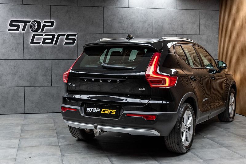 Volvo XC40 B4 CORE*145KW*ACC*ČR*DPH*1.MAJ - fotka 8 z 46
