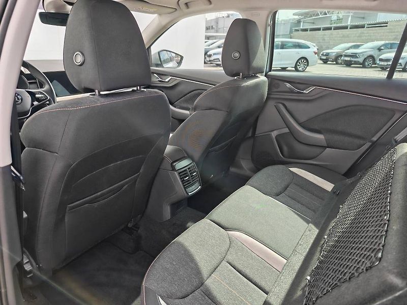 Škoda Scala Top Selection 6MP 1,0TSI - fotka 7 z 22