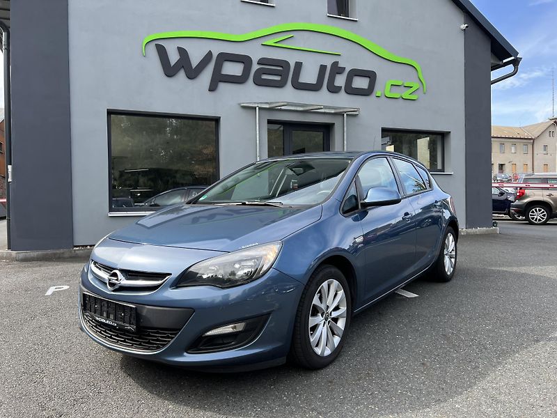 Opel Astra 1.4T 103 kW 1.MAJ SERVISKA - fotka 1 z 13