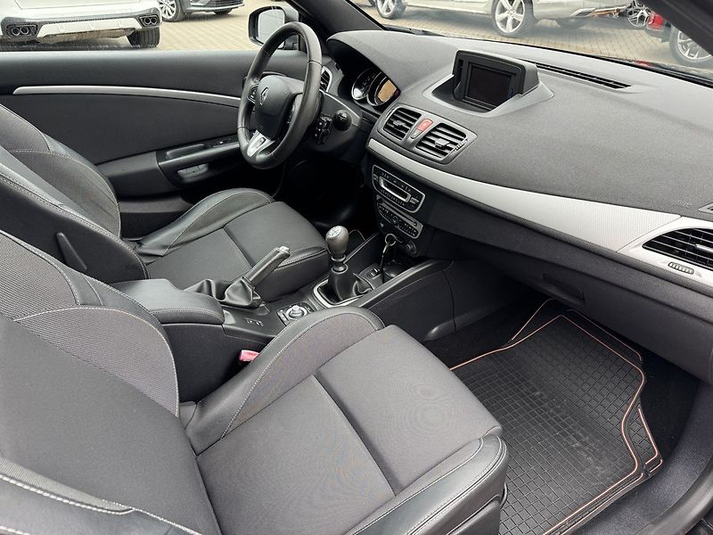 Renault Mégane (2011) 1.4TCe Navi Digi Klima - fotka 15 z 45
