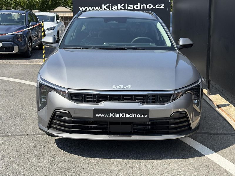 Kia K4 (2026) 1,6 T-GDI DCT Exclusive 17 alu - fotka 2 z 12
