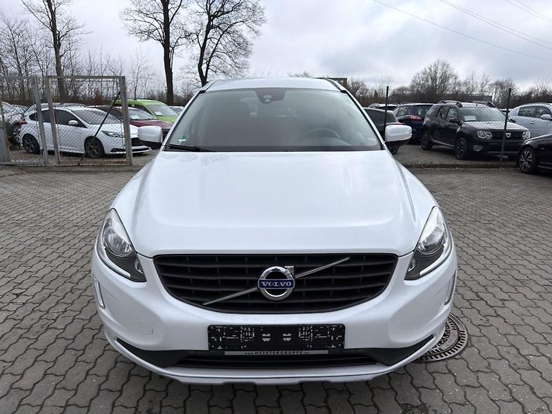 Volvo XC60 2.0 D3 110 kW OCEAN RACE - fotka 2 z 19