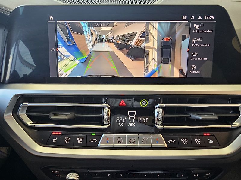 BMW Řada 4 M440i xDrive - fotka 26 z 36