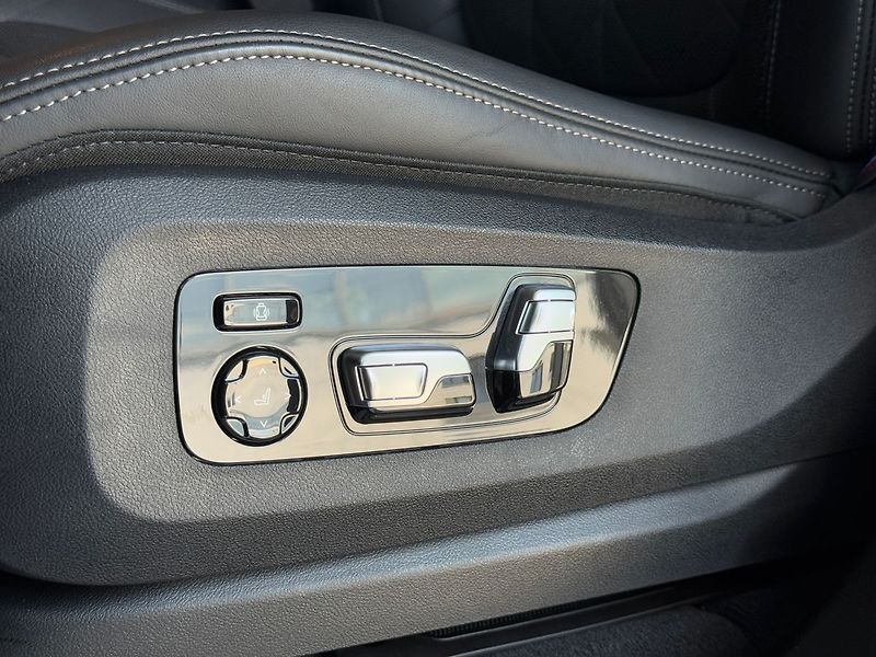 BMW X5 30d xDrive,Nezávislé,Ventilace - fotka 17 z 31