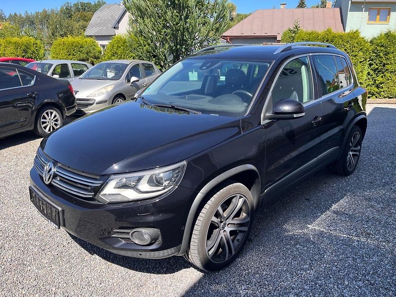 Volkswagen Tiguan (2012) 2.0 TDI DSG 4x4 Xenony - fotka 2 z 24