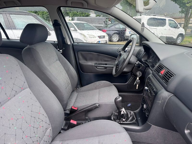 Škoda Octavia (2003) 1,6 SR 75 KW 2 MAJ STK KM - fotka 35 z 42