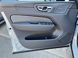Volvo XC60 (2026) AKCE 4+4 PLUS B5, BLACK EDITIO - náhled 7