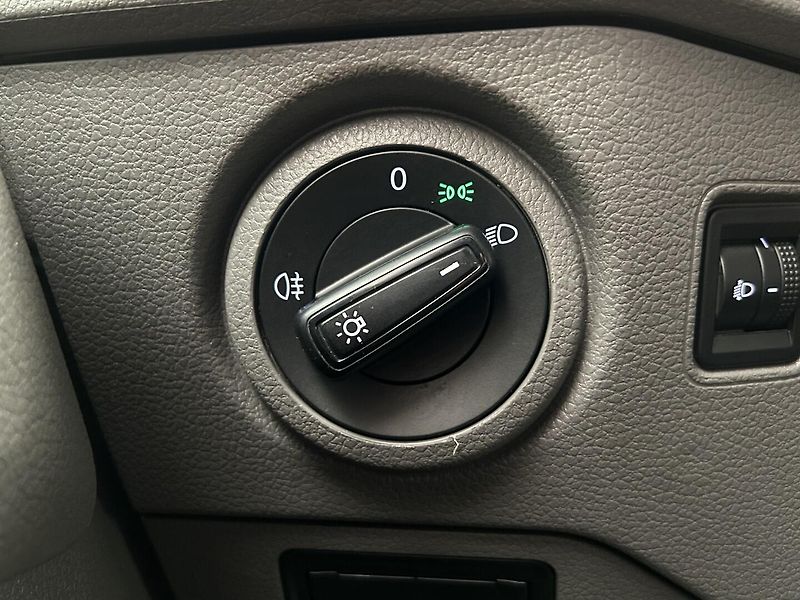 Volkswagen Crafter 2.0 TDI . - fotka 10 z 22
