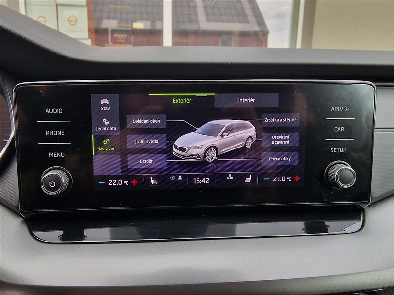 Škoda Octavia 2.0 TDI, původ ČR, 1.Majitel - fotka 30 z 50