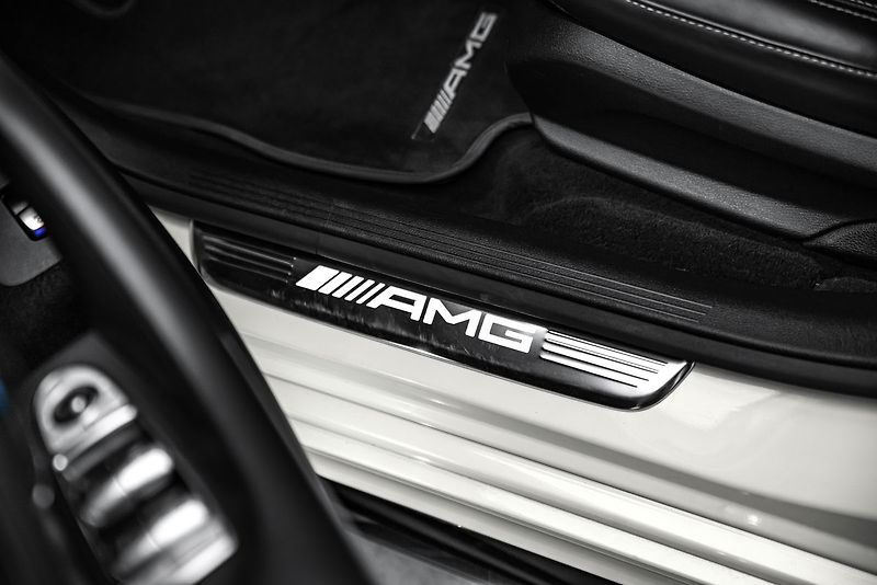 Mercedes-Benz AMG GT 53+ 4M Pano HuD - fotka 23 z 29