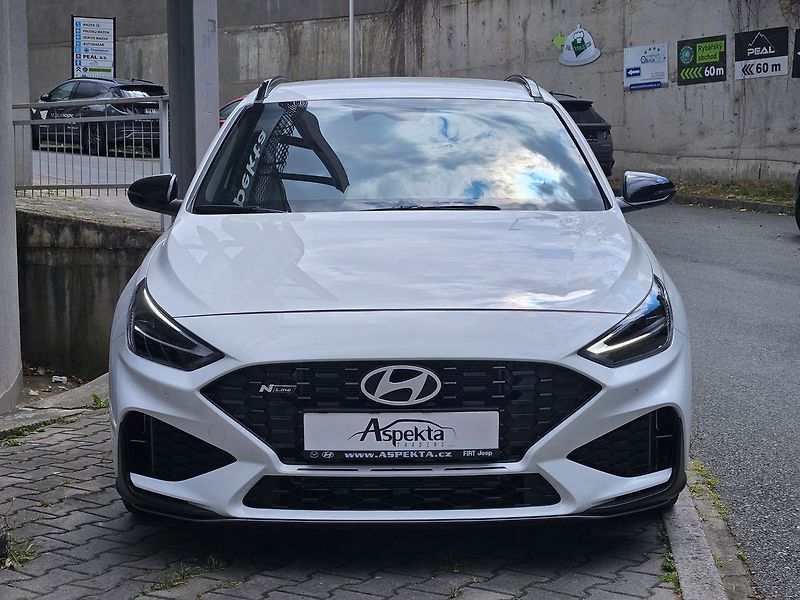Hyundai i30 1,6 T-GDi 110kW, N-Line, 1.maj - fotka 8 z 36