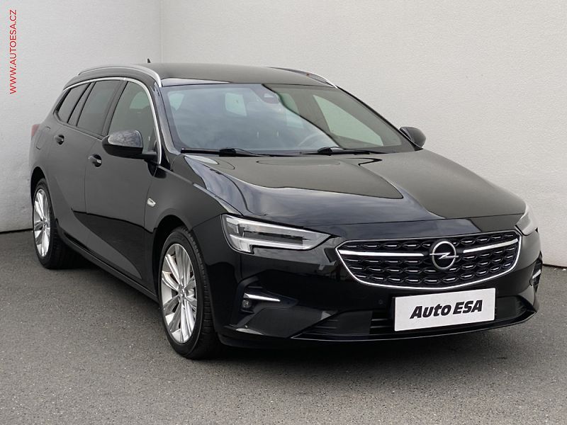 Opel Insignia (2022) 2.0 D Sports, 4x4, Ultimate - fotka 1 z 3