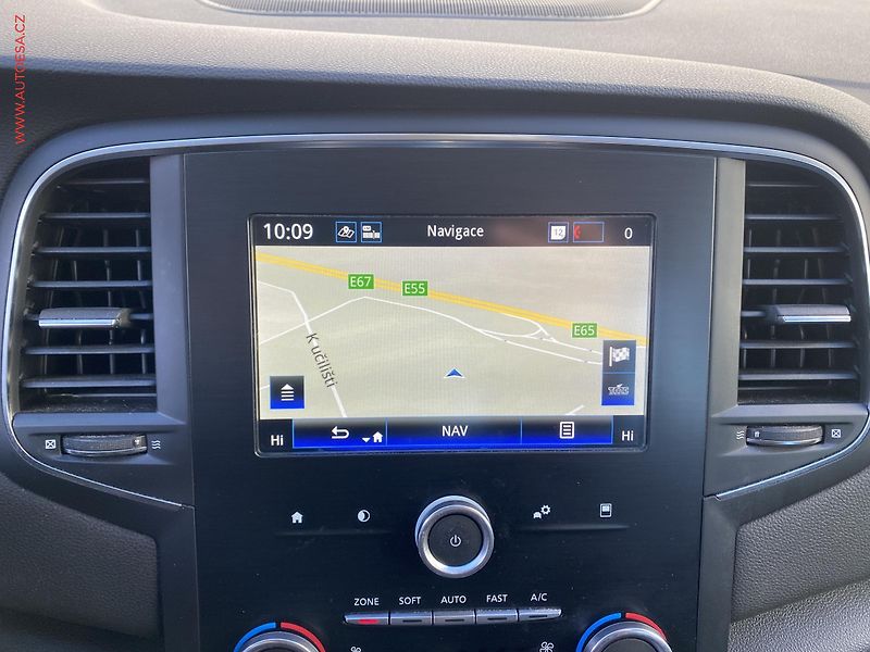 Renault Mégane (2020) 1.3 TCe, TZ, navi, kamera - fotka 16 z 17