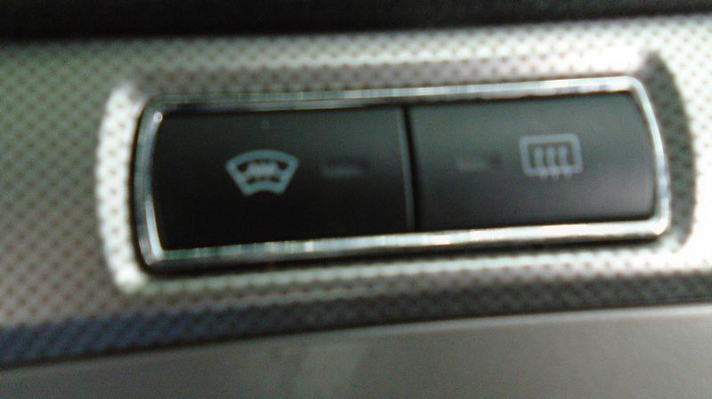 Ford Galaxy 2.0 benzin 107 kw Facelift - fotka 22 z 34