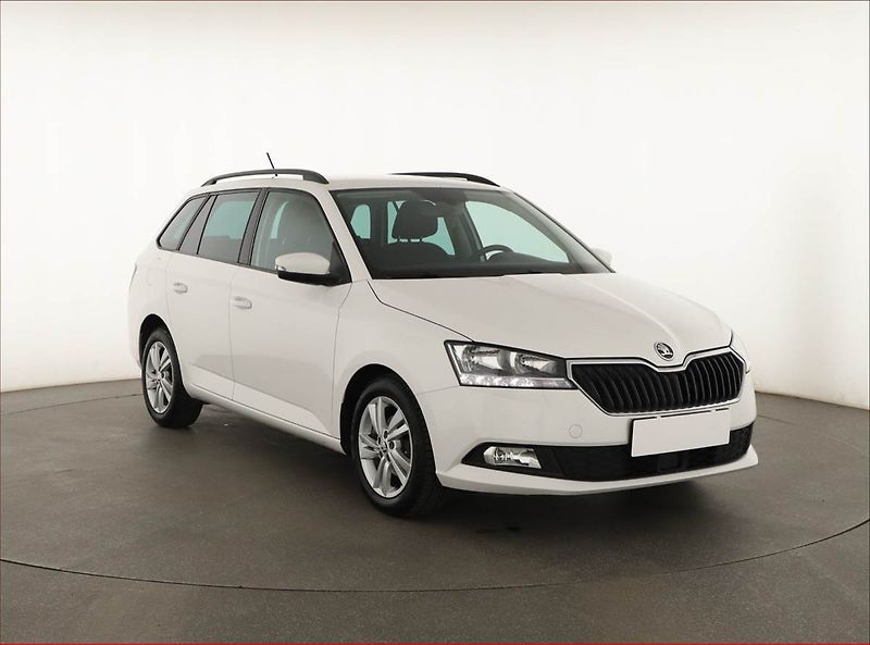 Škoda Fabia (2022) Style 1.0 TSI, Tempomat - fotografie inzerátu