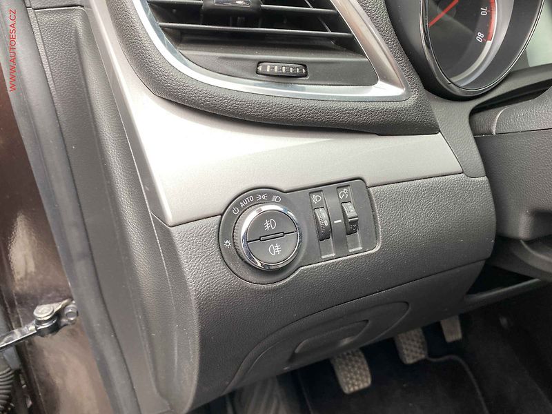 Opel Mokka (2015) 1.4 T, Edition, tempo - fotka 15 z 17