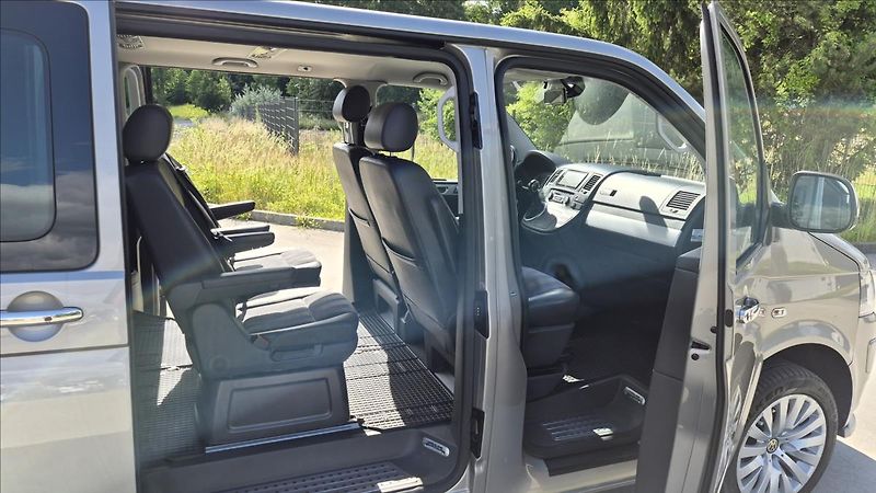 Volkswagen Multivan 2,0 TDi 132 Kw DSG HL 4x4 ČR - fotka 18 z 18