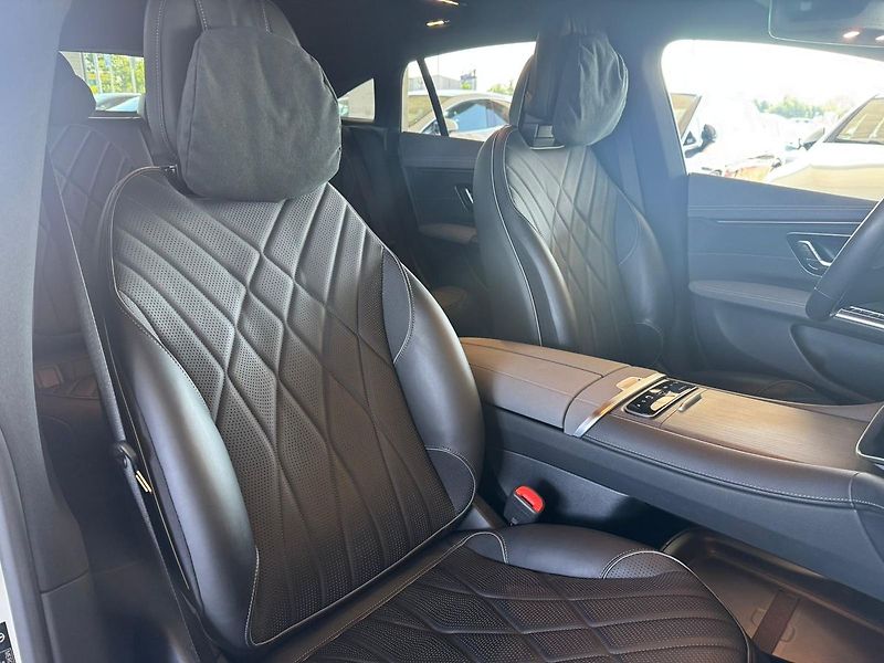 Mercedes-Benz EQS 580 4MATIC - fotka 11 z 23