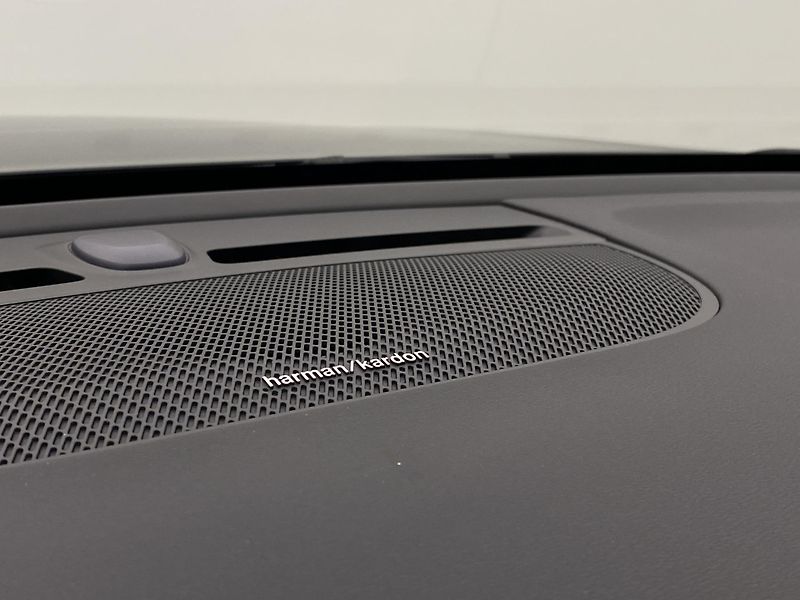 Volvo XC40 (2026) B3 AUT DARK ULTRA  - fotka 32 z 60