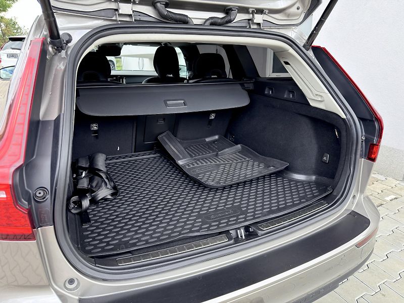 Volvo V60 CC B4 AWD //nezáv. topení+kola - fotka 14 z 33