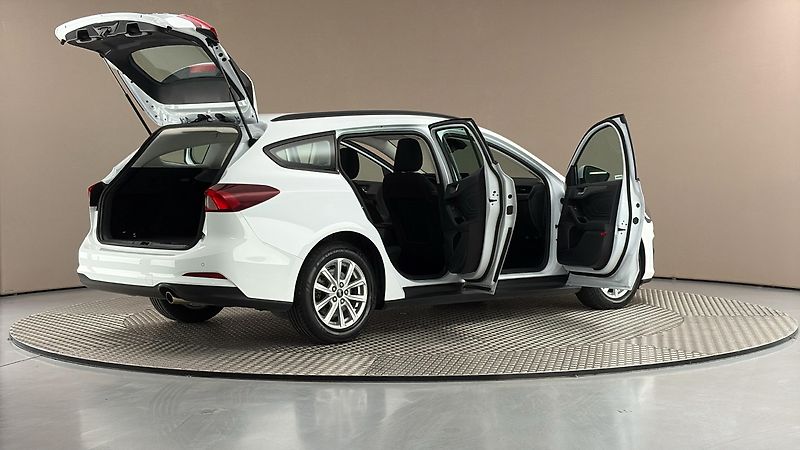 Ford Focus 1.5 Ecoblue Trend Edition Komb - fotka 6 z 23