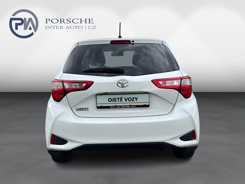 Toyota Yaris 1.5 VVT- i  82 kW - fotka 9 z 26