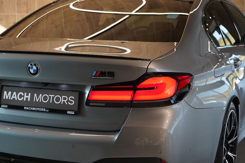 BMW M5 Competition xDrive, B&W, HUD - fotka 9 z 47