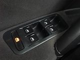 Volkswagen Golf (2014) 1.6 TDI, Navi, Tempomat - náhled 15