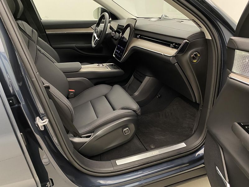 Volvo EX90 PURE ELECTRIC TWIN ULTRA B&W - fotka 24 z 63