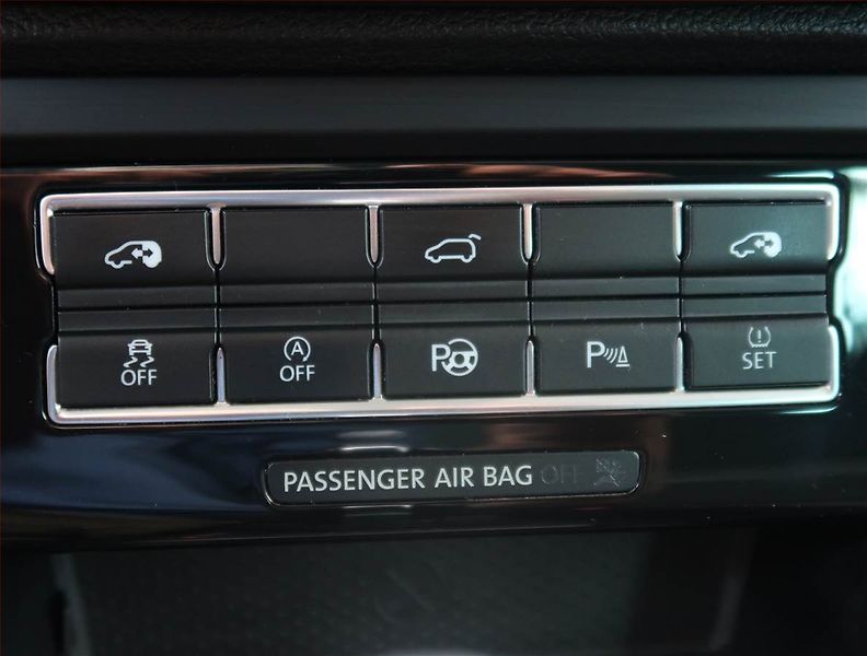 Volkswagen Sharan (2015) 2.0 TDI, Automat, 7 míst, Navi - fotka 21 z 29