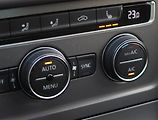 Volkswagen Golf (2016) Comfortline 2.0 TDI, Navi - náhled 17
