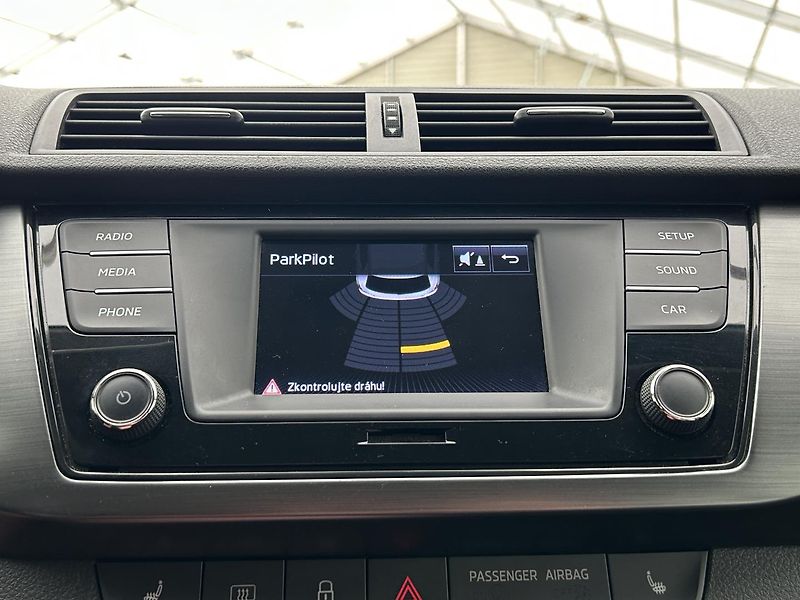Škoda Fabia 1.0 TSI Style - fotka 13 z 26