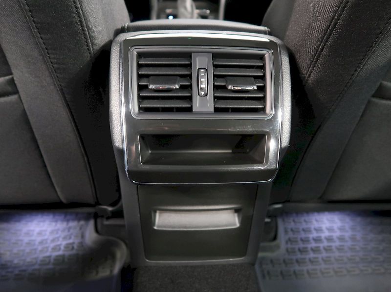 Škoda Superb (2022) STYLE 2.0TSI 140KW DSG - fotka 38 z 40
